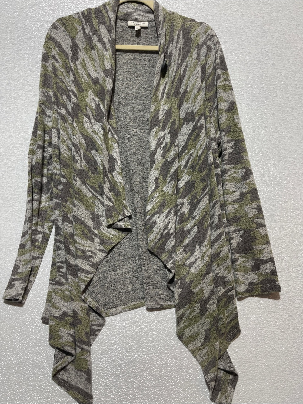 Studio B by Bobeau Olive, Gray & Cream Open-Front Draped Cardigan